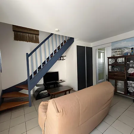 Ferienhaus Charmante Maison Piscine Partagee *