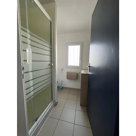 Charmante Maison Piscine Partagee Ferienhaus *