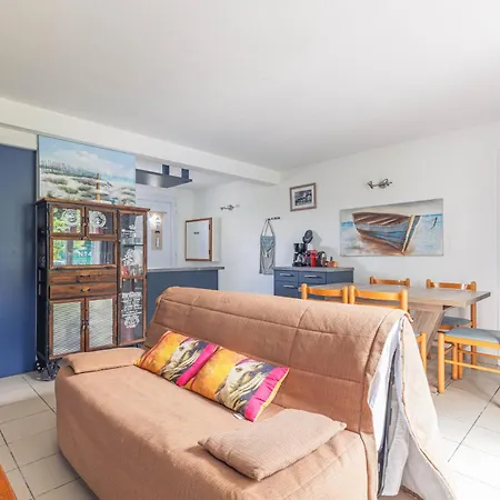 Charmante Maison Piscine Partagee בית נופש *